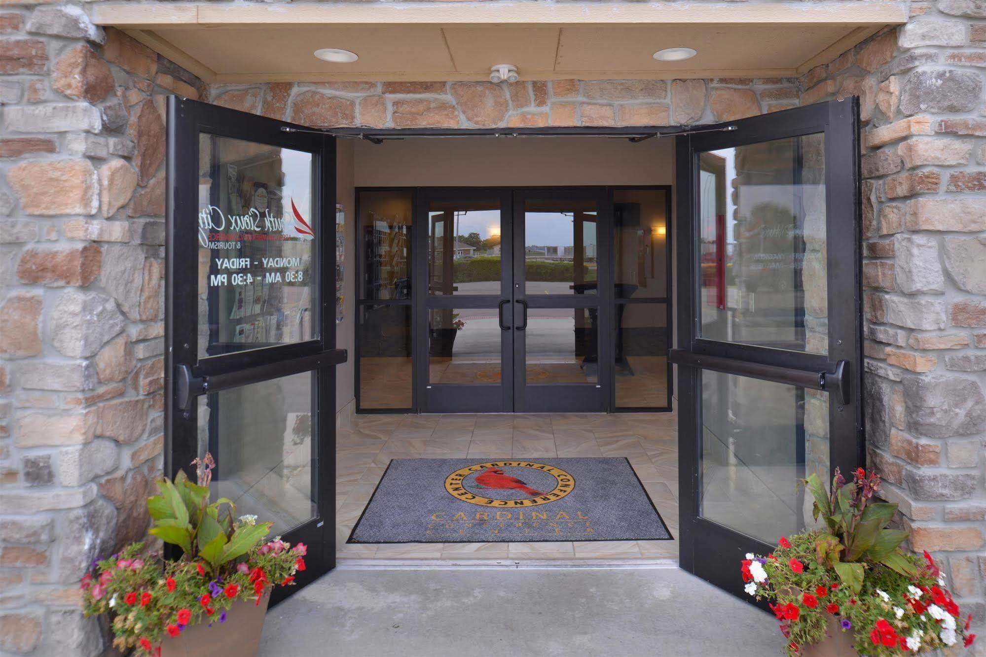 Cottonwood Inn And Conference Center South Sioux City Exterior foto